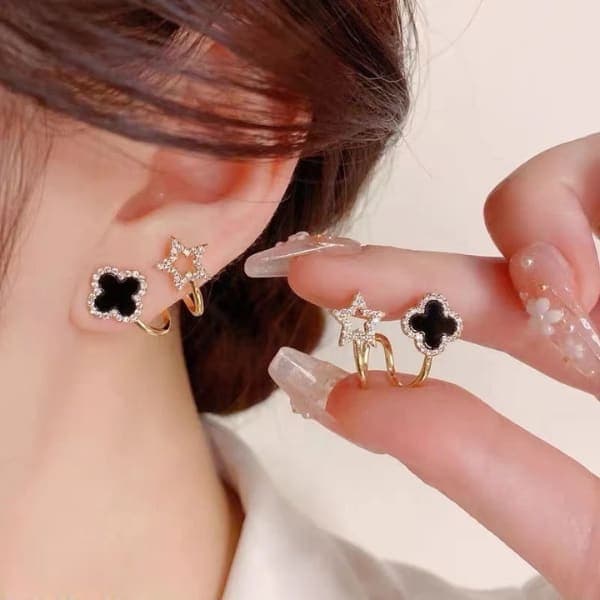 New Korean Black Star Crystal Twist Earrings